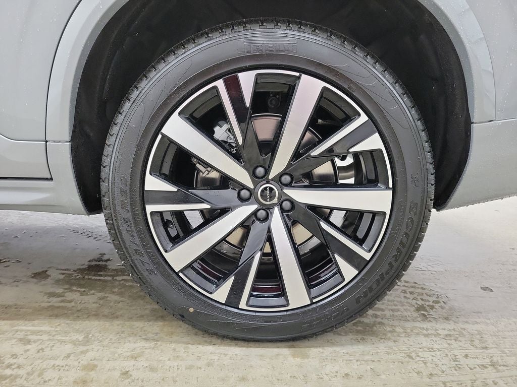 2026 Volvo XC90 B6 Core