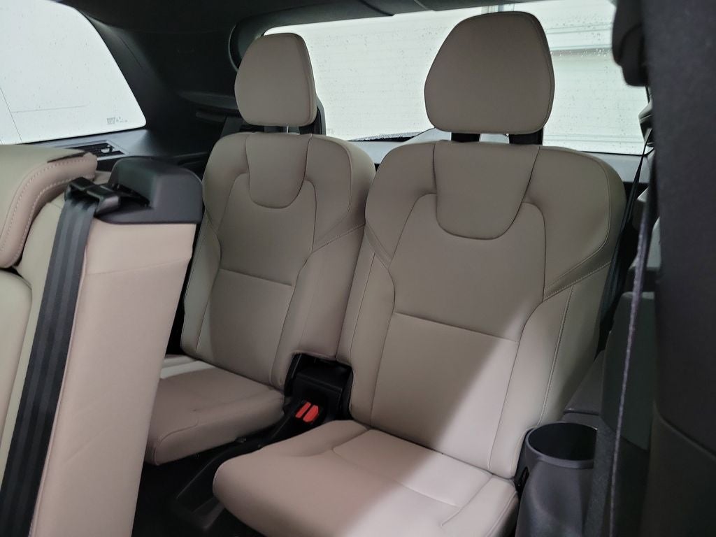 2026 Volvo XC90 B6 Core