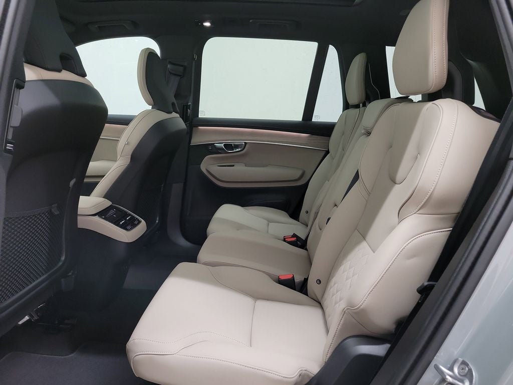 2026 Volvo XC90 B6 Core