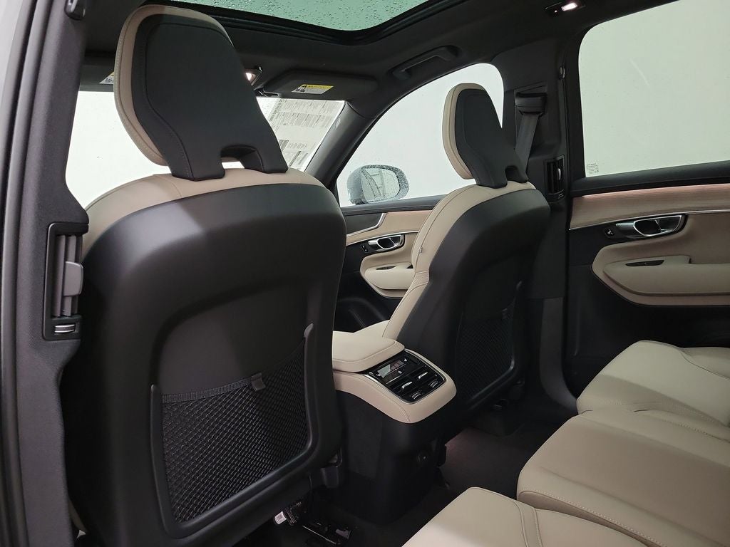 2026 Volvo XC90 B6 Core