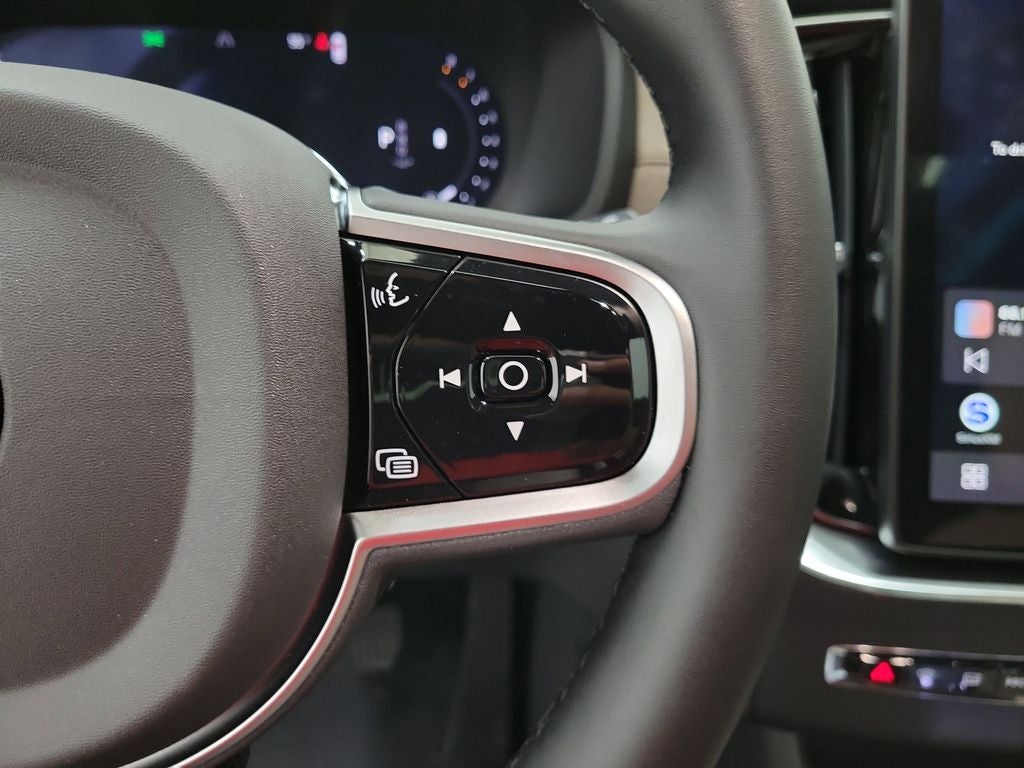 2026 Volvo XC90 B6 Core