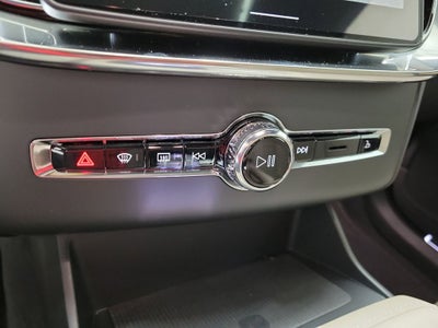 2026 Volvo XC90 B6 Core