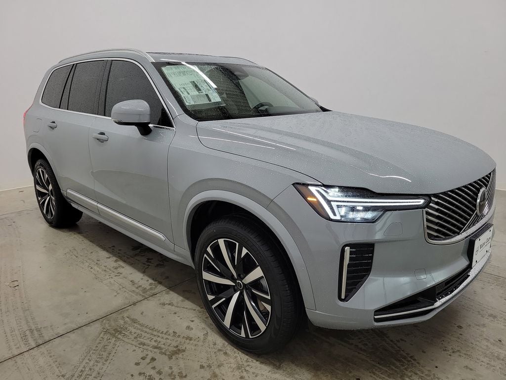 2026 Volvo XC90 B6 Core