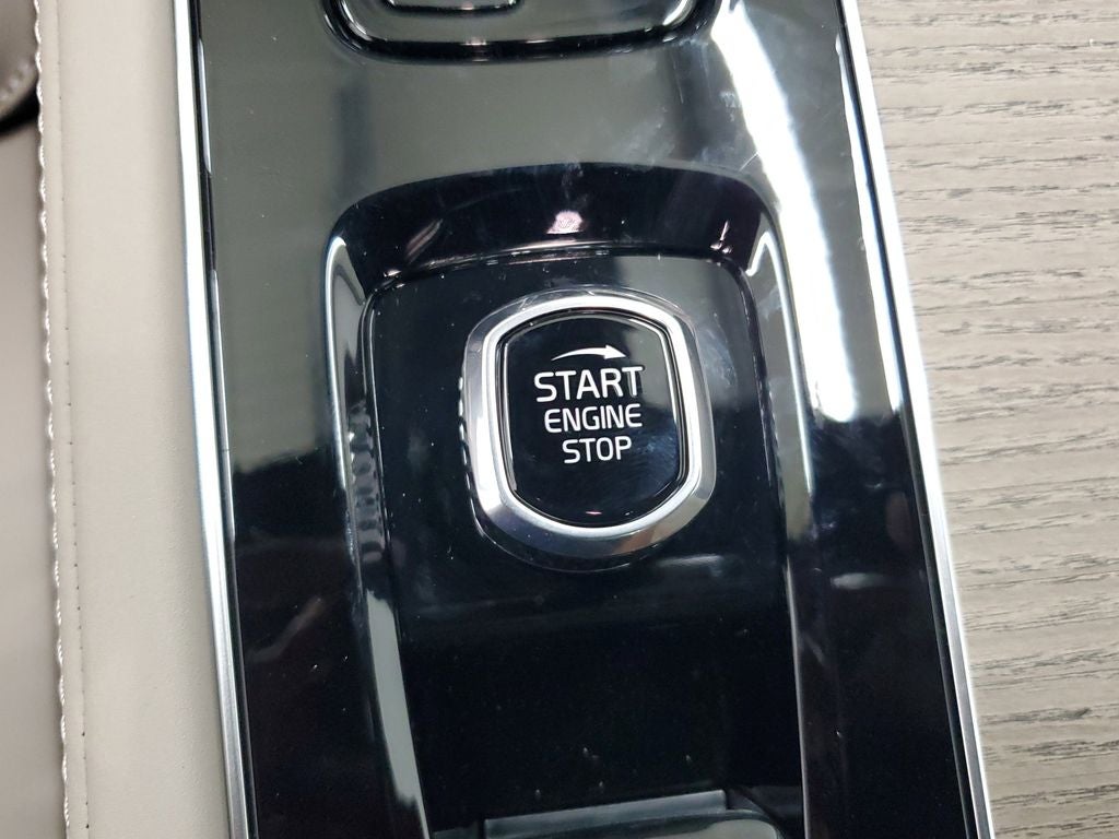 2026 Volvo XC90 B6 Ultra