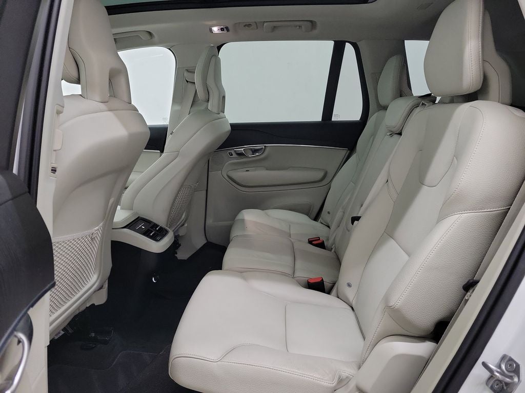 2020 Volvo XC90 T5 Momentum