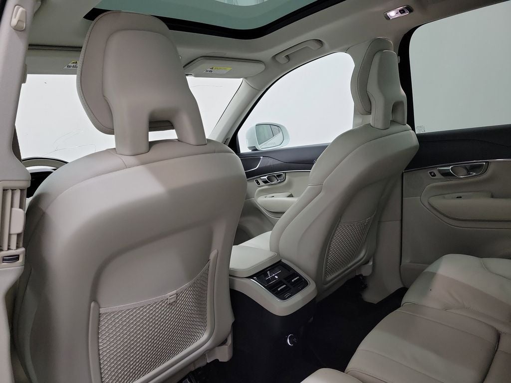 2020 Volvo XC90 T5 Momentum