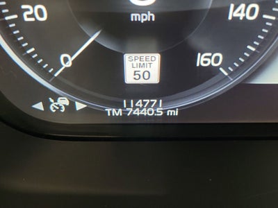 2020 Volvo XC90 T5 Momentum