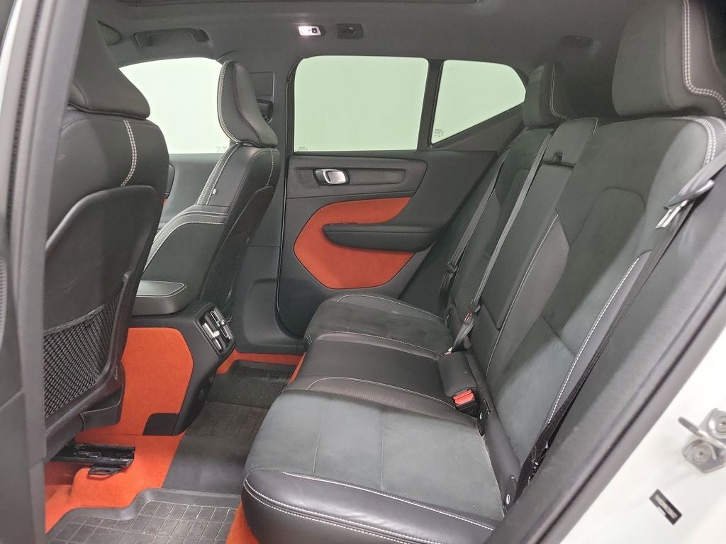 2019 Volvo XC40 R-Design