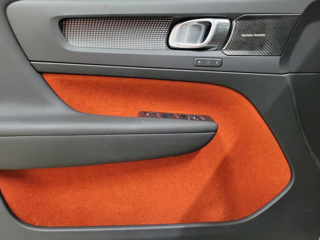 2019 Volvo XC40 R-Design