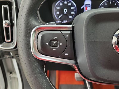 2019 Volvo XC40 R-Design