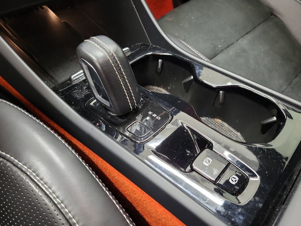 2019 Volvo XC40 R-Design