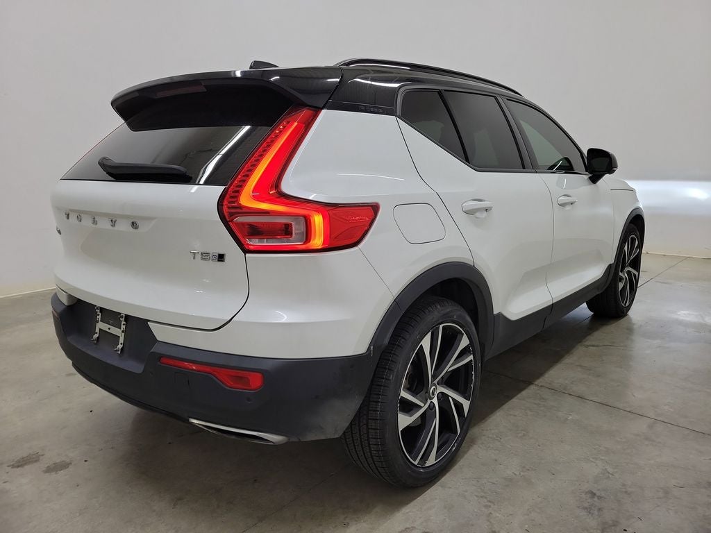 2019 Volvo XC40 R-Design