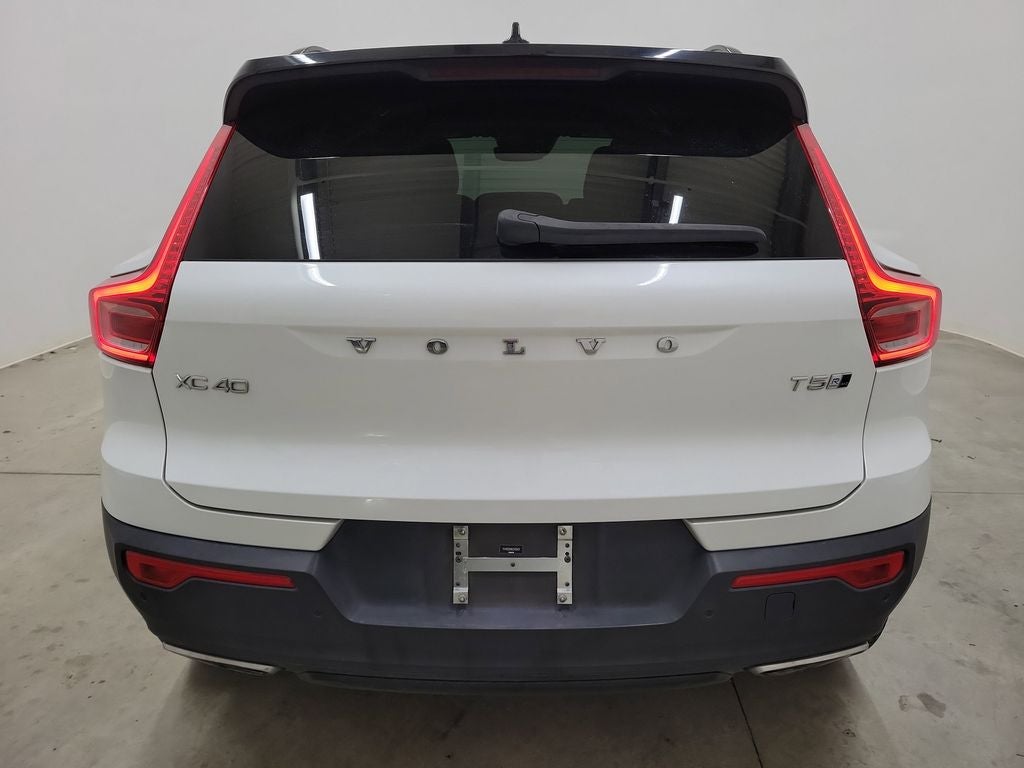 2019 Volvo XC40 R-Design