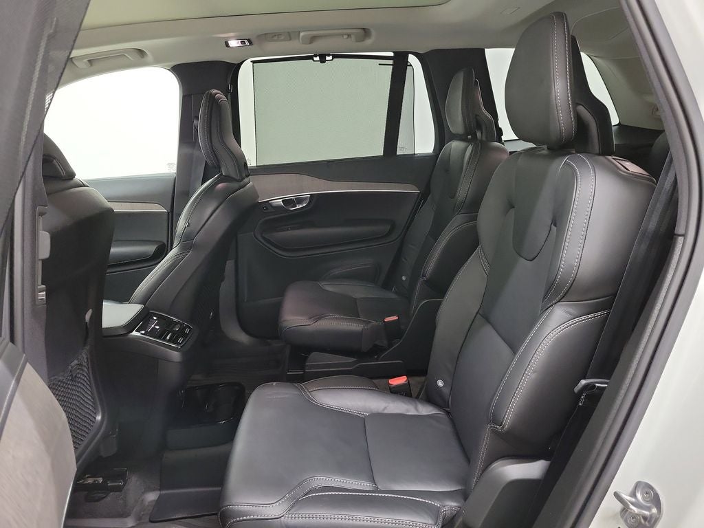2022 Volvo XC90 T6 Inscription