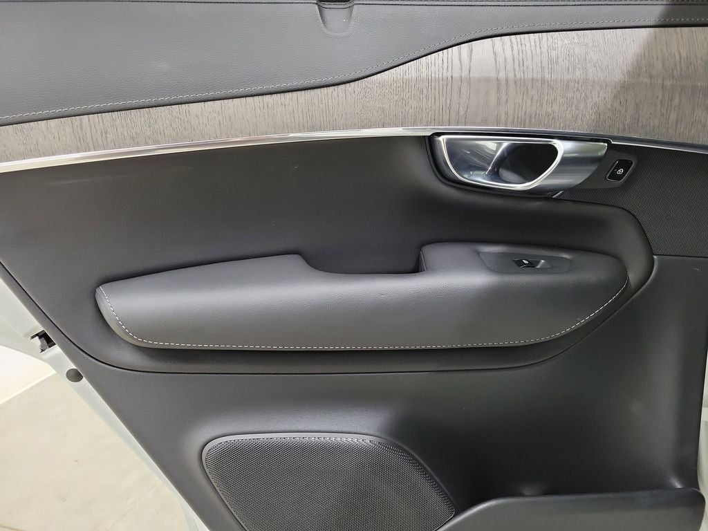 2022 Volvo XC90 T6 Inscription