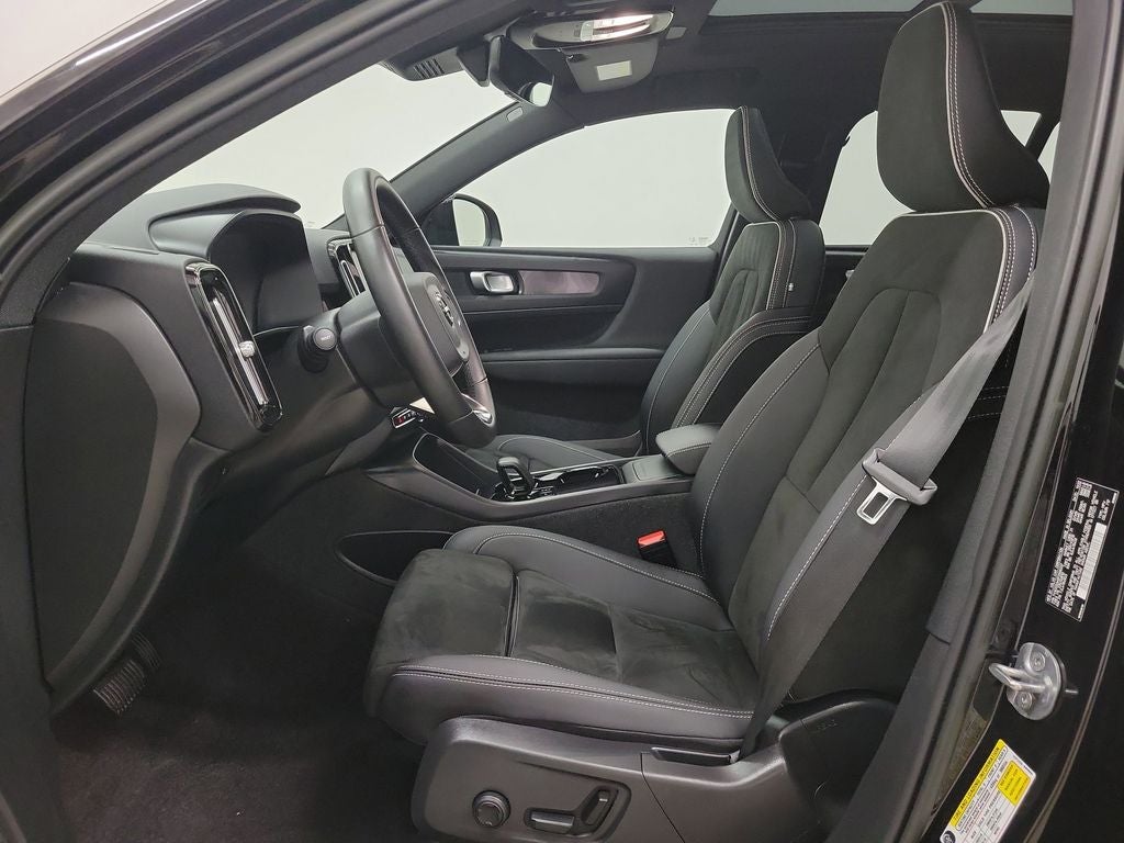 2023 Volvo XC40 Recharge Pure Electric Twin Plus