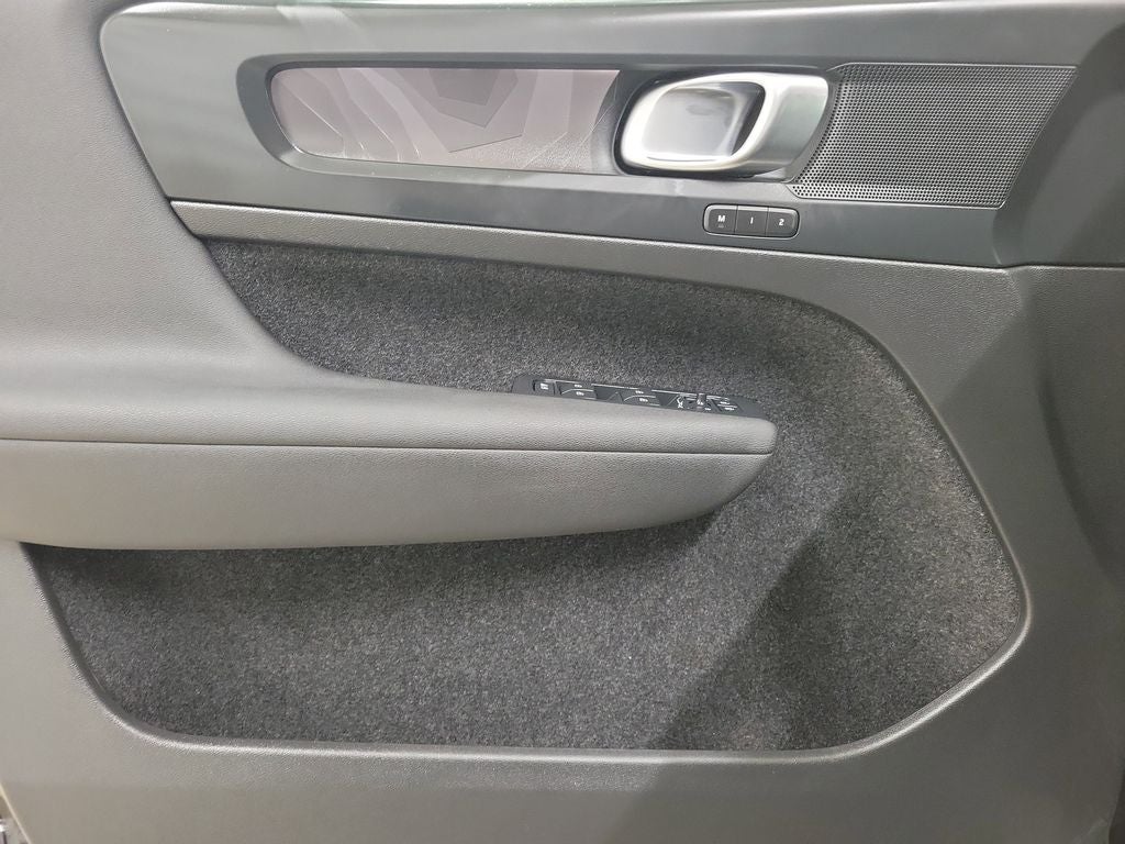 2023 Volvo XC40 Recharge Pure Electric Twin Plus