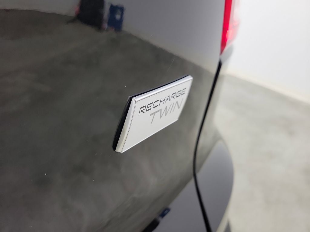 2023 Volvo XC40 Recharge Pure Electric Twin Plus