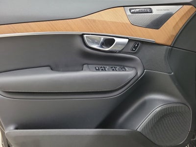 2024 Volvo XC90 Recharge Plug-In Hybrid T8 Plus Bright Theme 7 Passenger