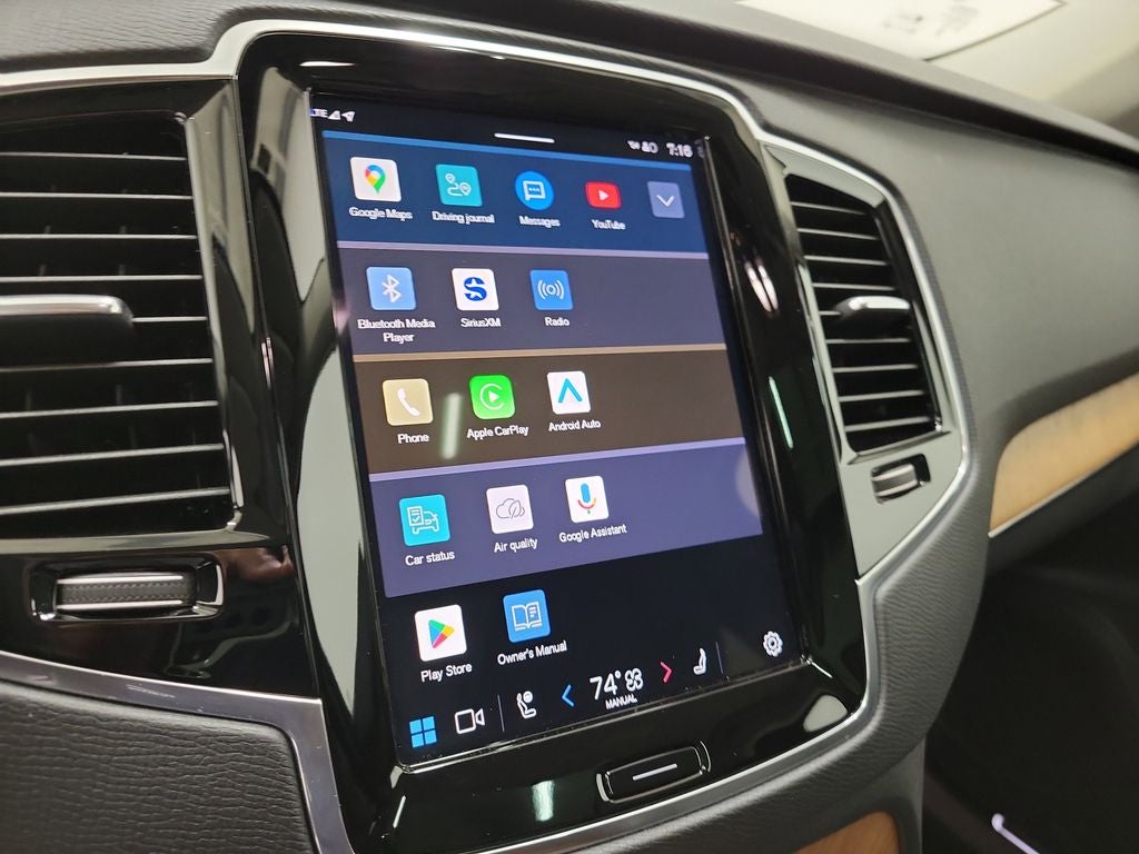 2024 Volvo XC90 Recharge Plug-In Hybrid T8 Plus Bright Theme 7 Passenger