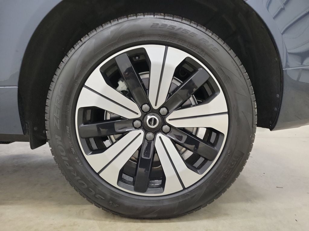 2024 Volvo XC60 Recharge Plug-In Hybrid T8 Plus Dark Theme