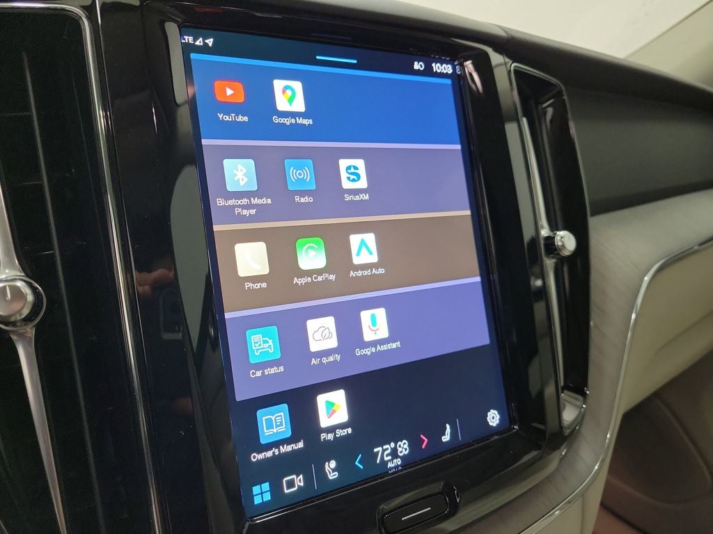 2024 Volvo XC60 Recharge Plug-In Hybrid T8 Plus Dark Theme