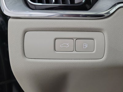 2024 Volvo XC60 Recharge Plug-In Hybrid T8 Plus Dark Theme