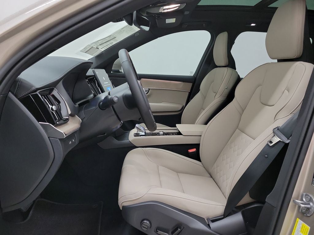 2026 Volvo XC90 Plug-In Hybrid T8 Plus 7 Passenger