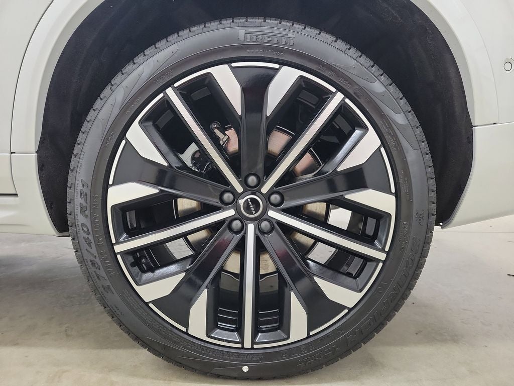 2026 Volvo XC90 Plug-In Hybrid T8 Plus 7 Passenger