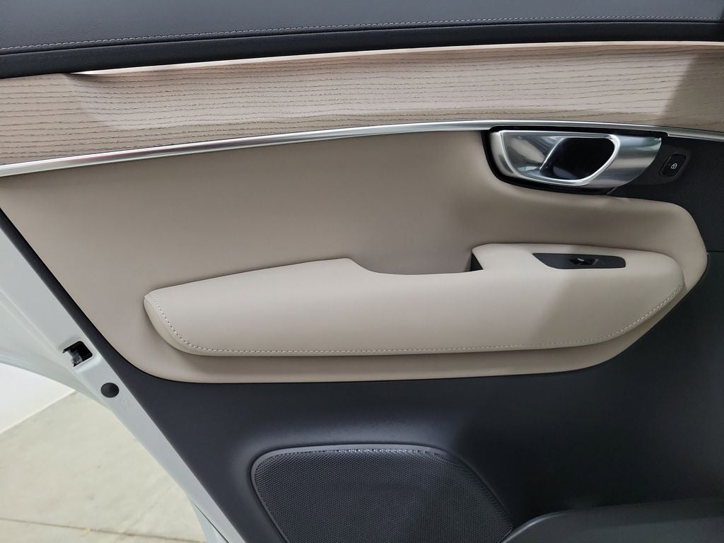 2026 Volvo XC90 Plug-In Hybrid T8 Plus 7 Passenger