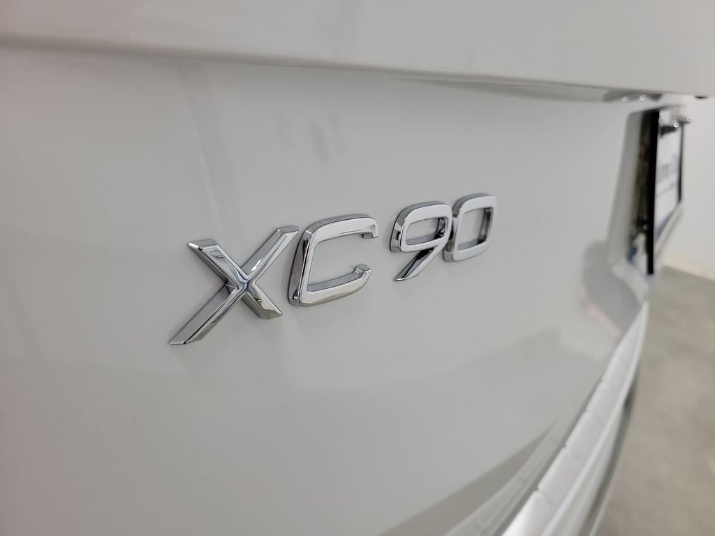 2026 Volvo XC90 Plug-In Hybrid T8 Plus 7 Passenger