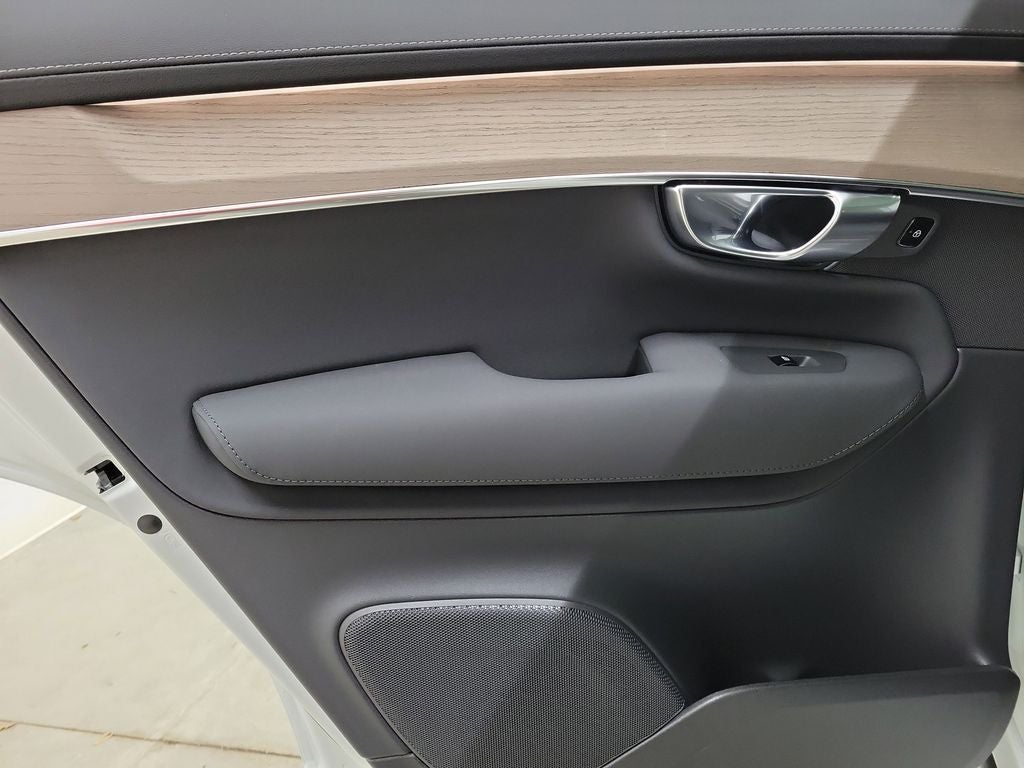 2026 Volvo XC90 Plug-In Hybrid T8 Plus 7 Passenger