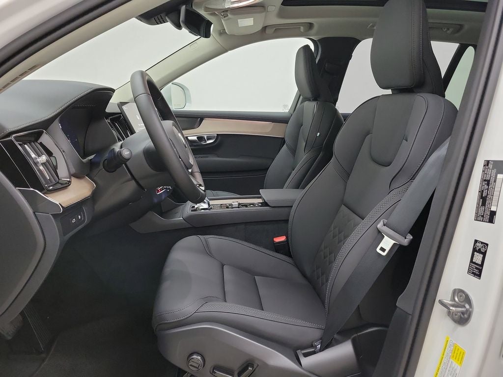 2026 Volvo XC90 Plug-In Hybrid T8 Plus 7 Passenger