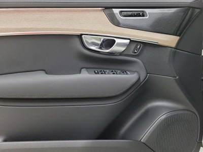 2026 Volvo XC90 Plug-In Hybrid T8 Plus 7 Passenger