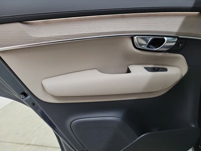 2026 Volvo XC90 Plug-In Hybrid T8 Plus 7 Passenger