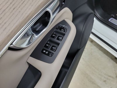 2026 Volvo XC90 Plug-In Hybrid T8 Plus 7 Passenger