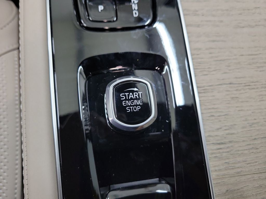 2026 Volvo XC90 Plug-In Hybrid T8 Plus 7 Passenger