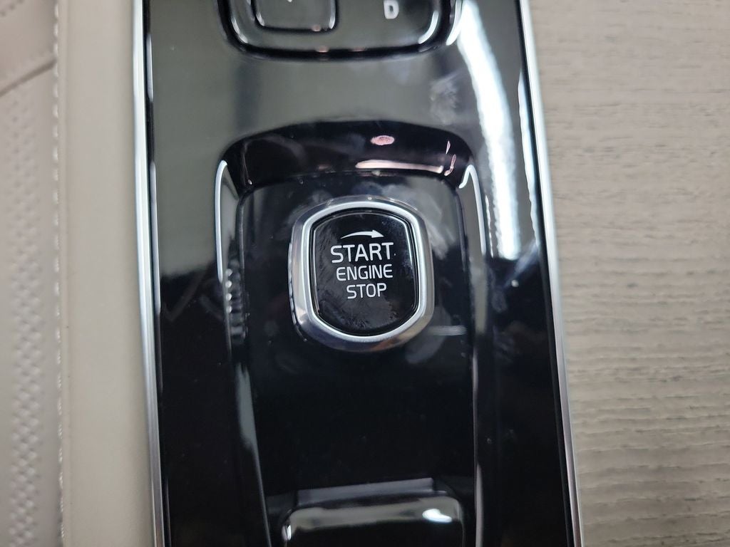 2026 Volvo XC90 Plug-In Hybrid T8 Plus 7 Passenger