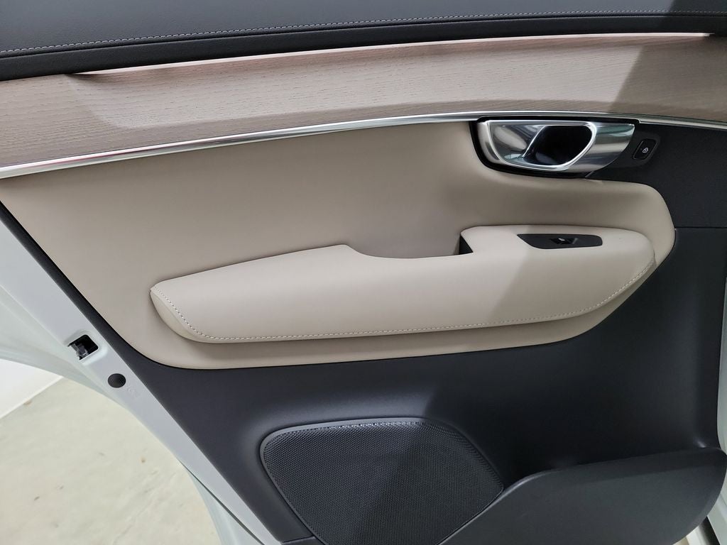 2026 Volvo XC90 Plug-In Hybrid T8 Plus 7 Passenger