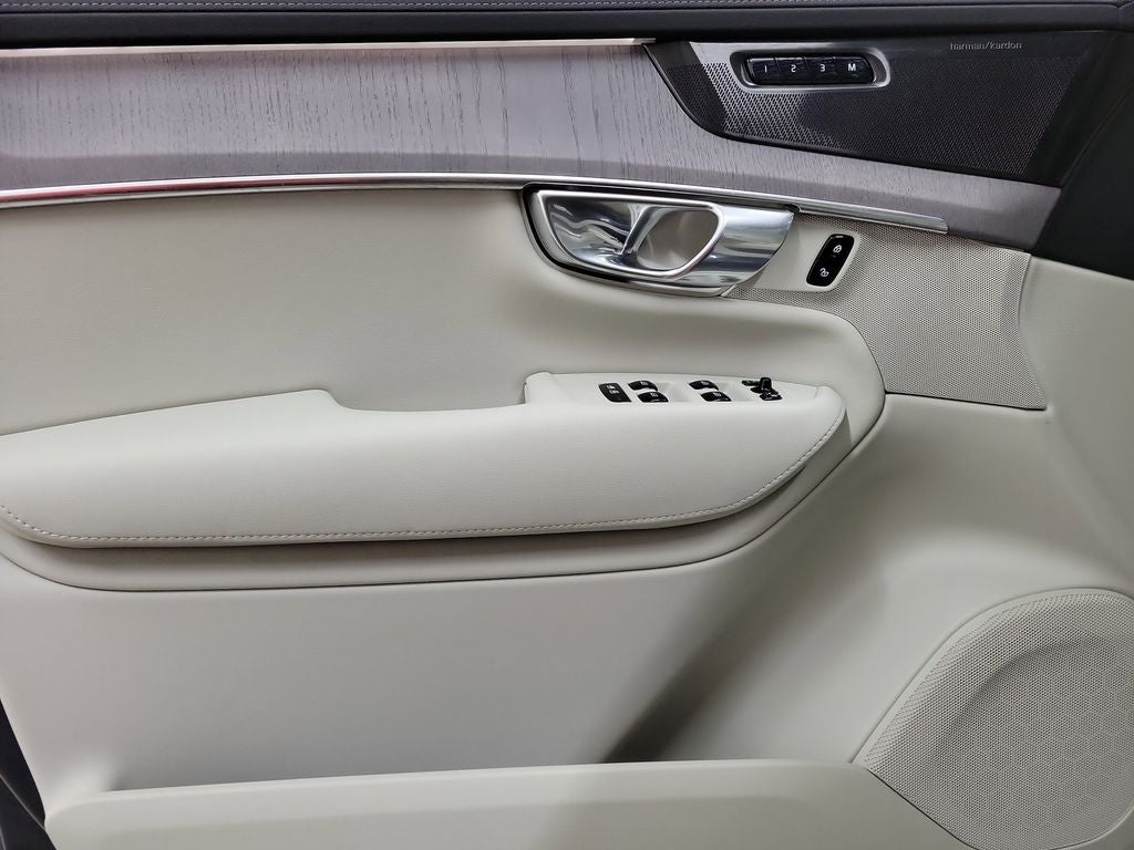 2026 Volvo XC90 Plug-In Hybrid T8 Ultra 7 Passenger