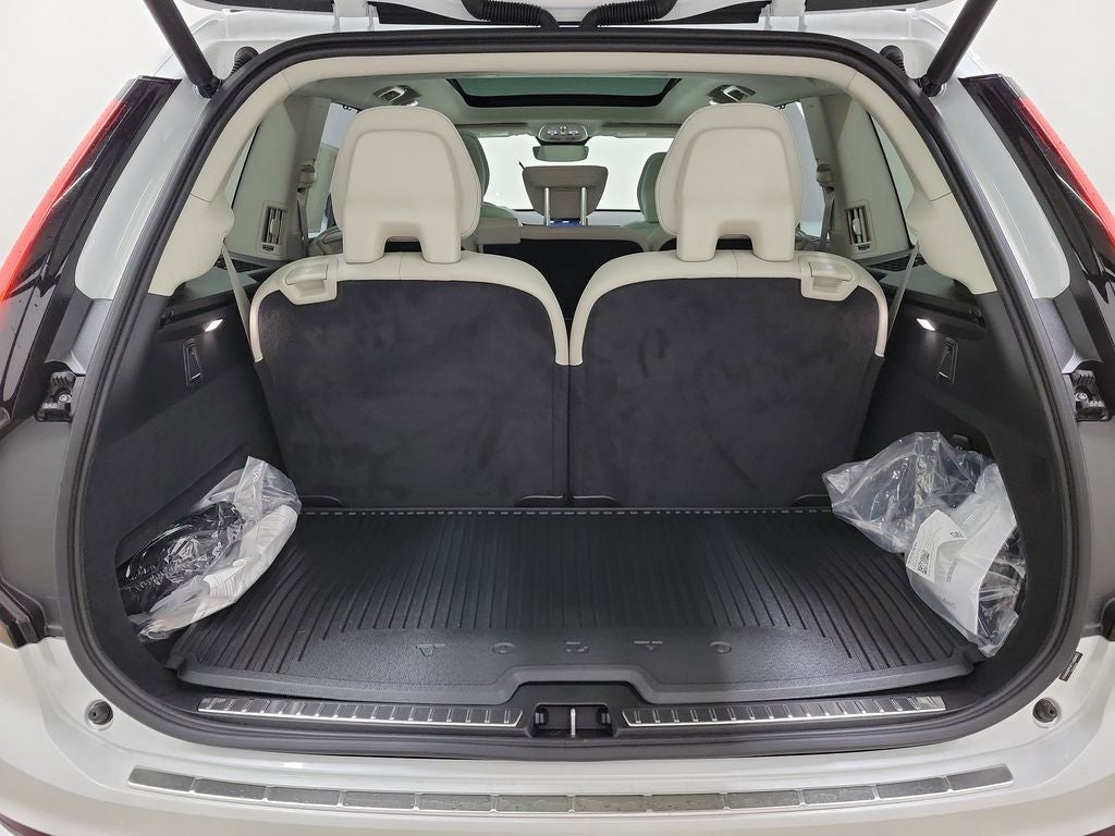 2026 Volvo XC90 Plug-In Hybrid T8 Ultra 7 Passenger