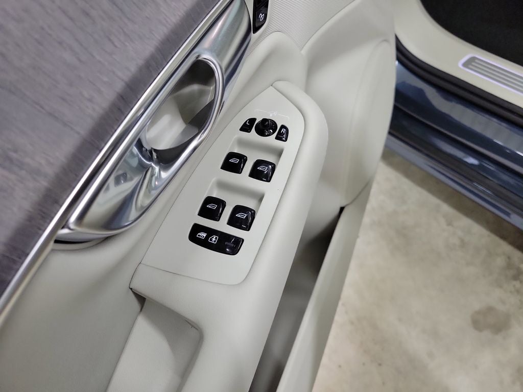 2026 Volvo XC90 Plug-In Hybrid T8 Ultra 7 Passenger