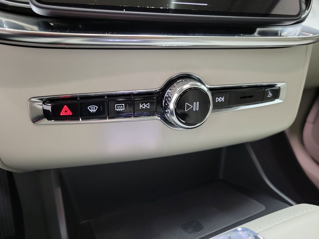 2026 Volvo XC90 Plug-In Hybrid T8 Ultra 7 Passenger