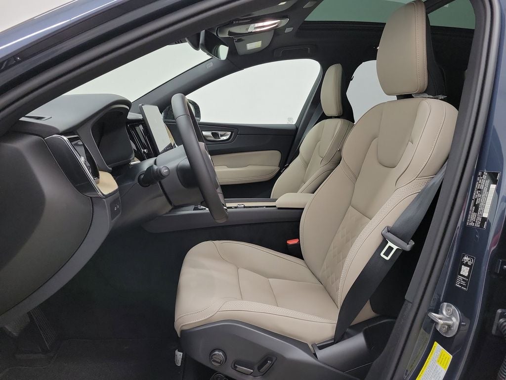 2026 Volvo XC60 Plug-In Hybrid T8 Plus