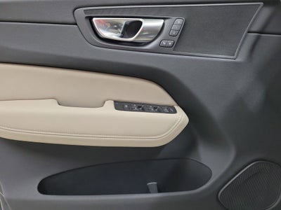 2026 Volvo XC60 Plug-In Hybrid T8 Plus