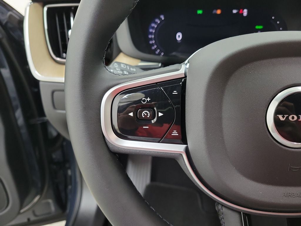 2026 Volvo XC60 Plug-In Hybrid T8 Plus