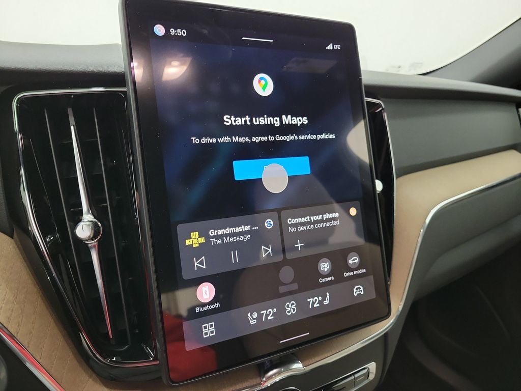 2026 Volvo XC60 Plug-In Hybrid T8 Plus