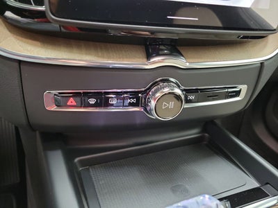 2026 Volvo XC60 Plug-In Hybrid T8 Plus