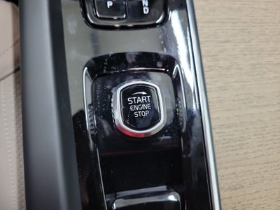 2026 Volvo XC60 Plug-In Hybrid T8 Plus