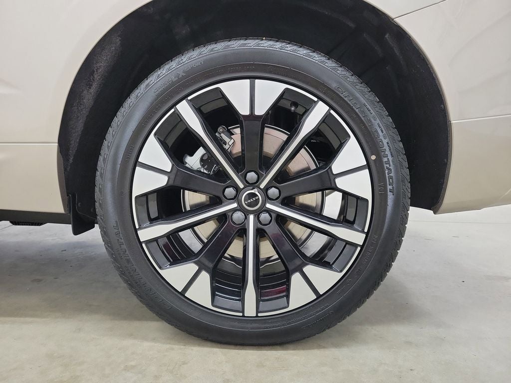 2026 Volvo XC60 Plug-In Hybrid T8 Plus